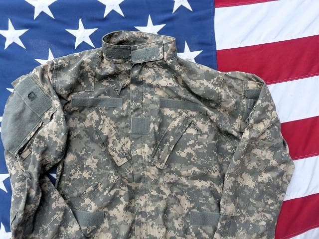 米軍実物 ACU エアクルー ジャケット M-R ヘリクルー A2CU 709 - メルカリ