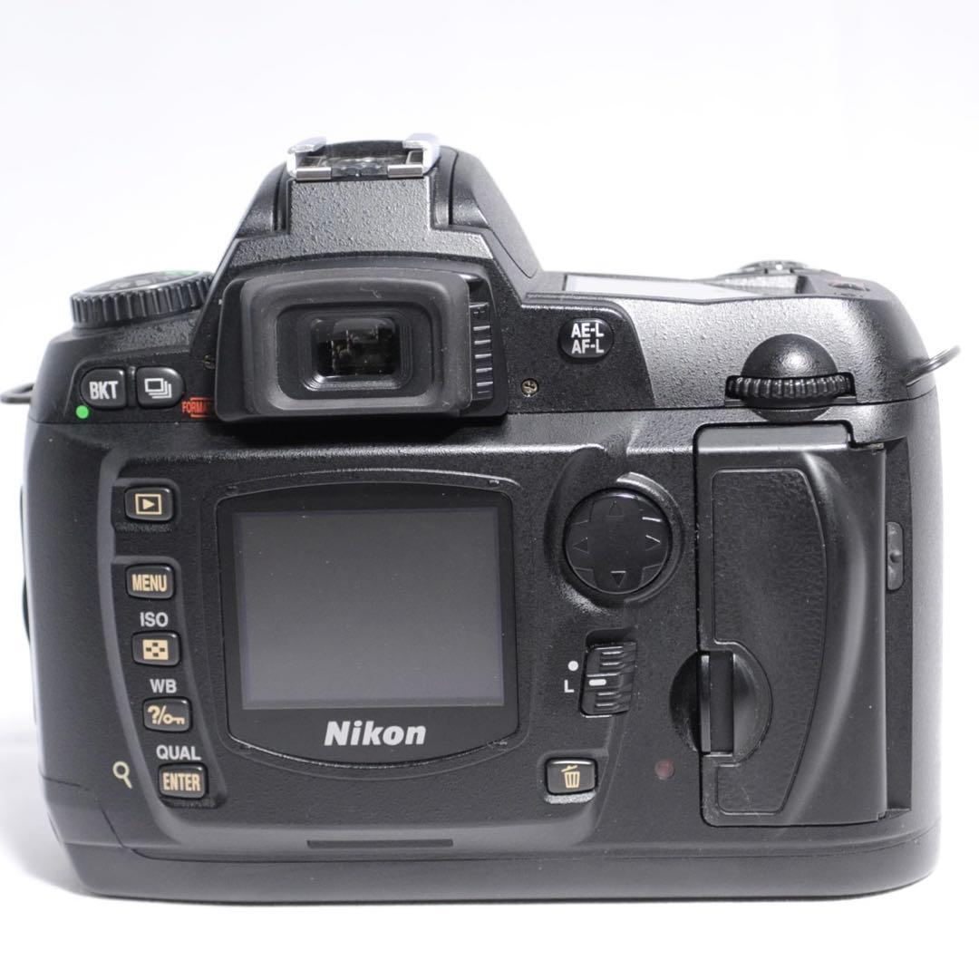 美品✨Nikon D70✨一眼レフカメラ　初心者おすすめ　中近レンズ　ショット少