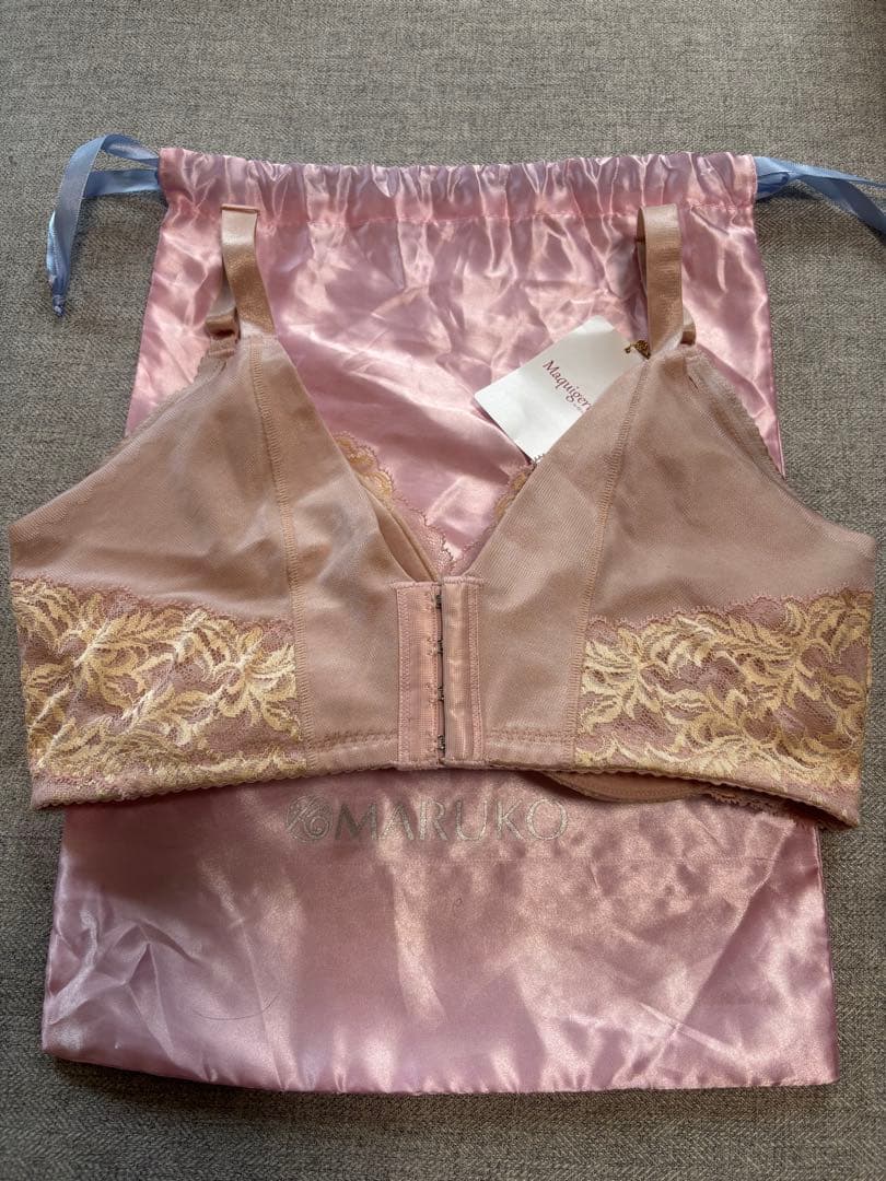 マルコ E80 3/4ブラ 美胸　スタイルアップ　背肉が平らに　谷間メイク　希少