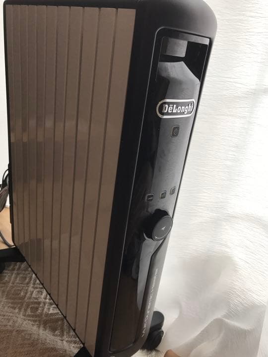 デロンギマルチダイナミックヒーター MDHU15-BK 、箱あり Amazon | デロンギ マルチダイナミックヒーター 最大13畳 ゼロ風暖房