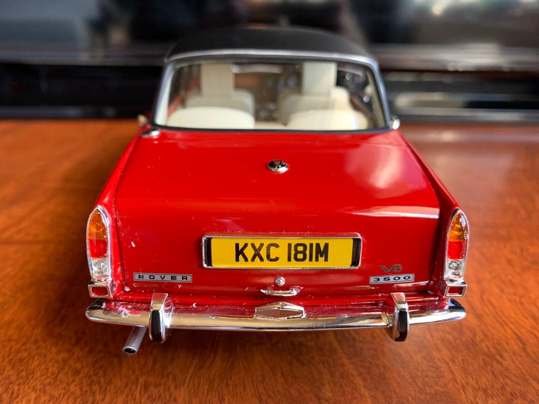 CULT 1/18 ローバー P6B 3500v8 説明文読んで下さい - メルカリ