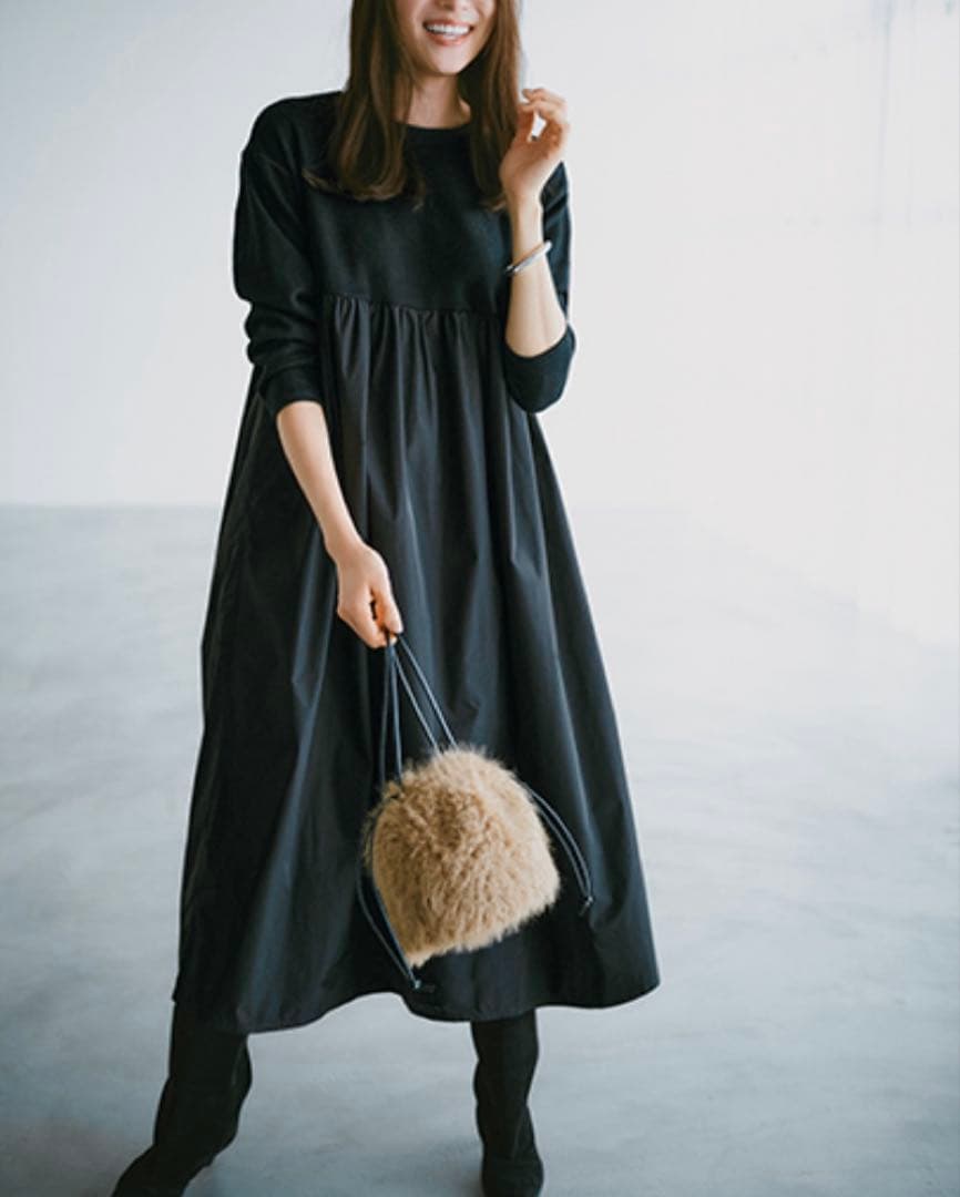 ⭐︎未使用品☆[ALEGRE]ドッキングギャザーワンピース ネイビー - メルカリ