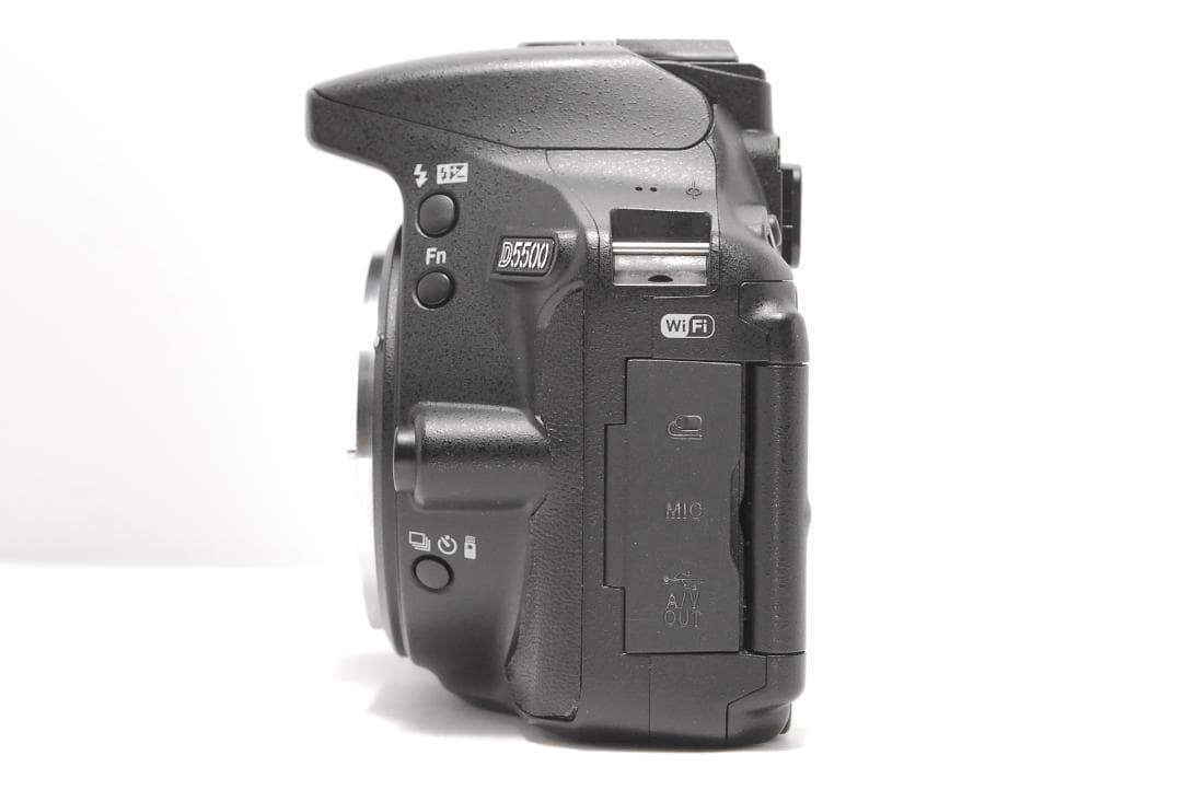 ❣Wi-Fi対応！Nikon D5500❣ダブルレンズ美品セットで快適転送❣