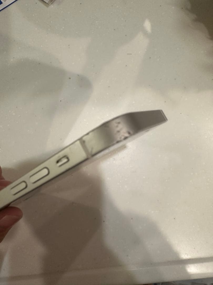 iPhone 12 64GB SIMフリー / 美品 / ややキズあり