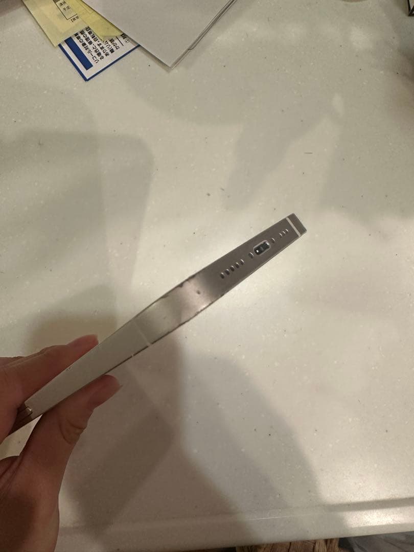 iPhone 12 64GB SIMフリー / 美品 / ややキズあり