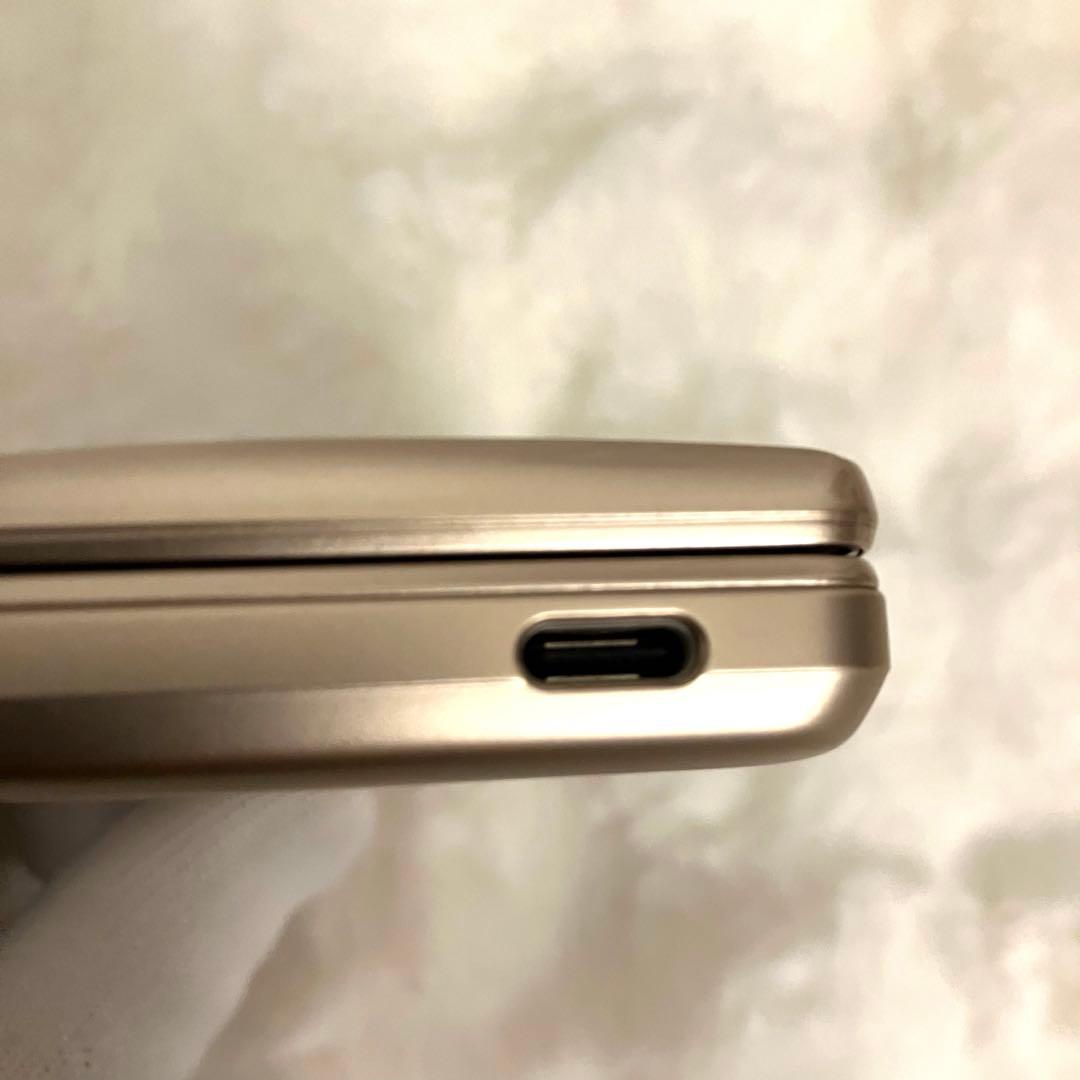 ✨【超極美品】✨かんたん携帯11 SoftBank ゴールド A207SH