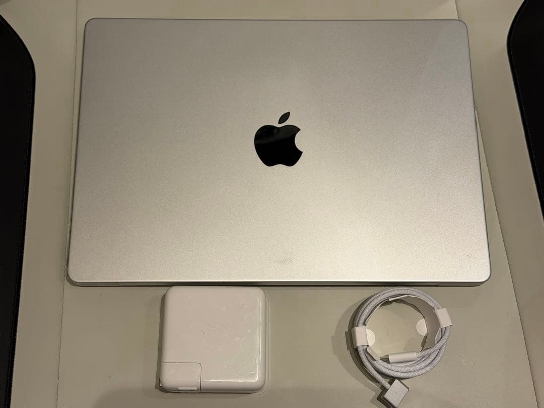 MacBook本体 Apple MacBook Pro 14 M3 Pro 36GB US