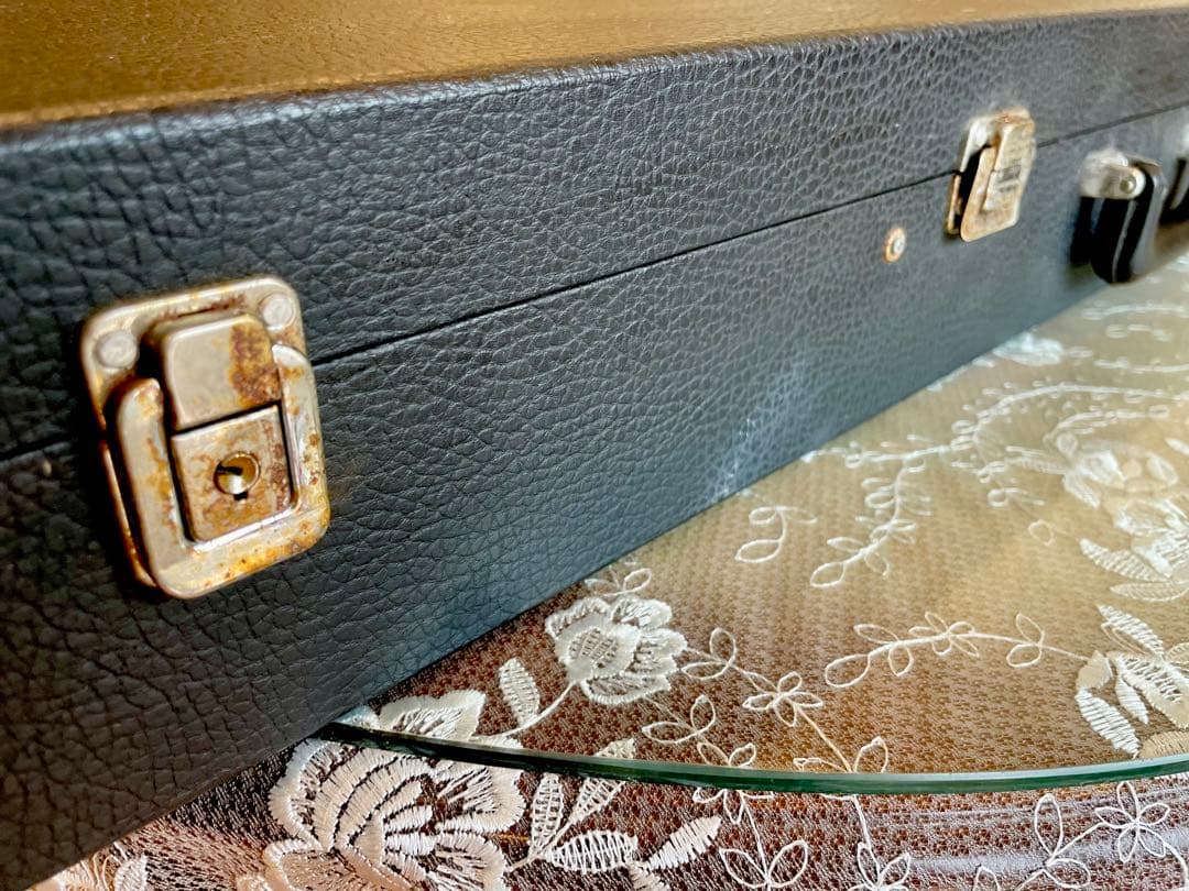 三味線本体 木製 3本弦 紫色ケース付き - メルカリ