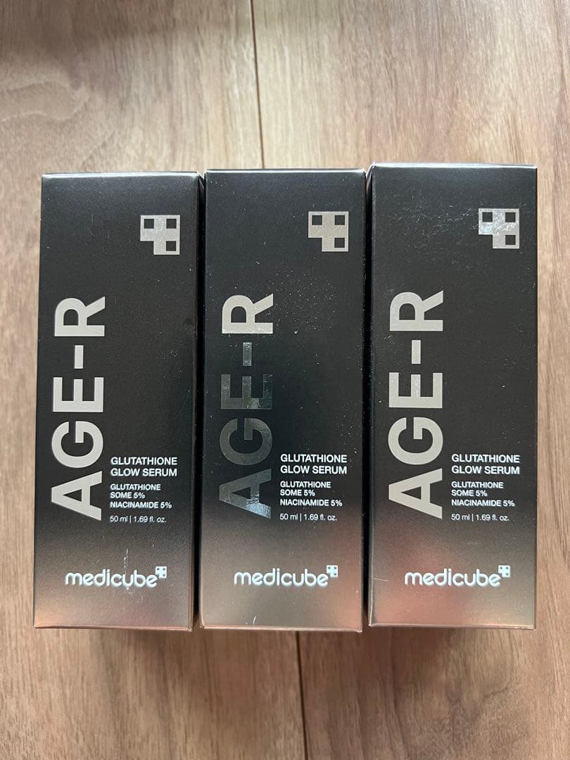 メディキューブ AGE-Rブースタープロ 美顔器&グローセラム3本