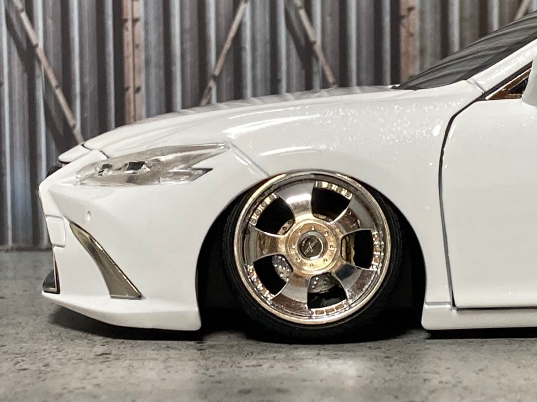 1/24 レクサス ES300h（深リムカスタム品）