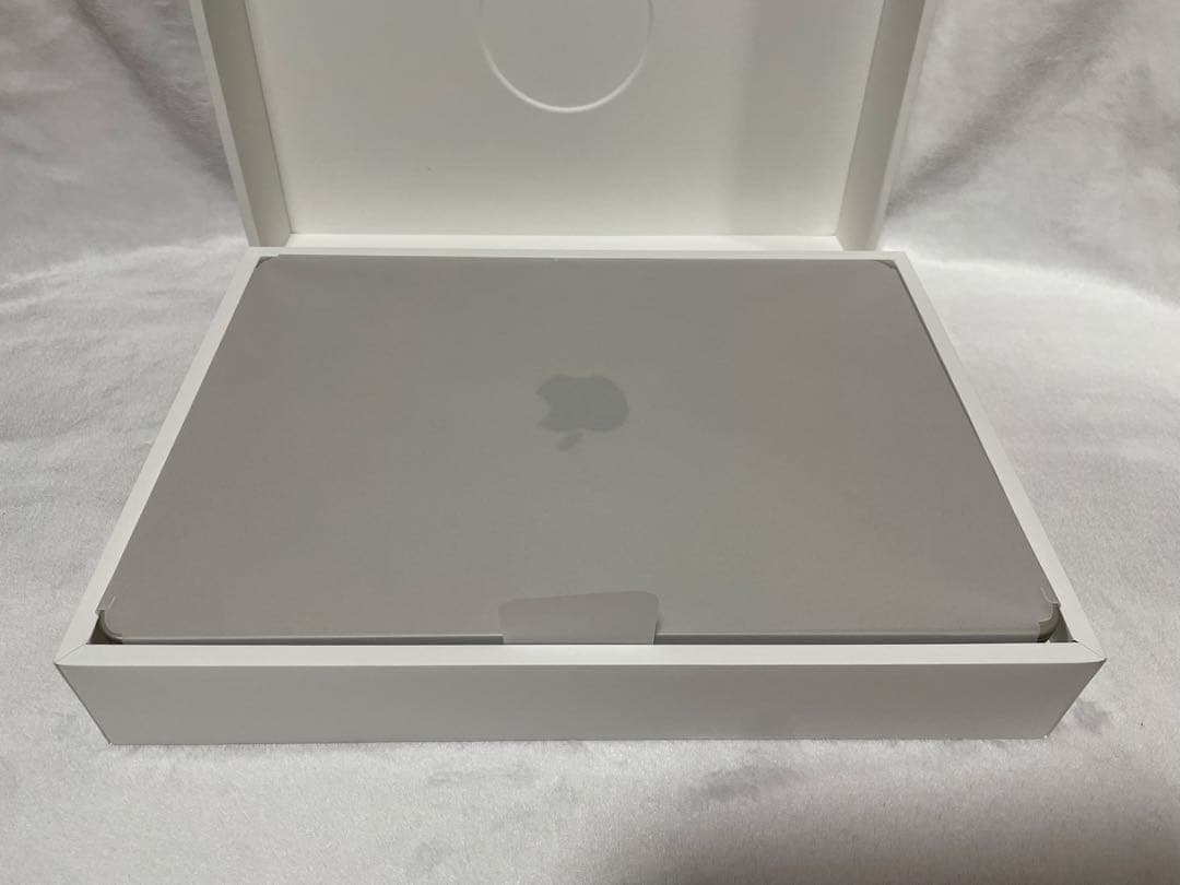 【美品】MacBookAir M3 13㌅ 韓国語キーボード