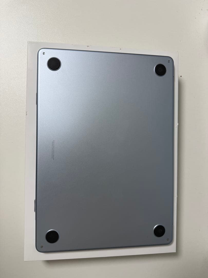 【極美品】M4 MacBook Air 箱付き SSD256 メモリ16GB