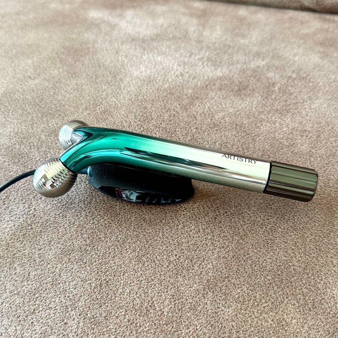 【半額以下】ヤーマン 美顔器EMS アーティストリー