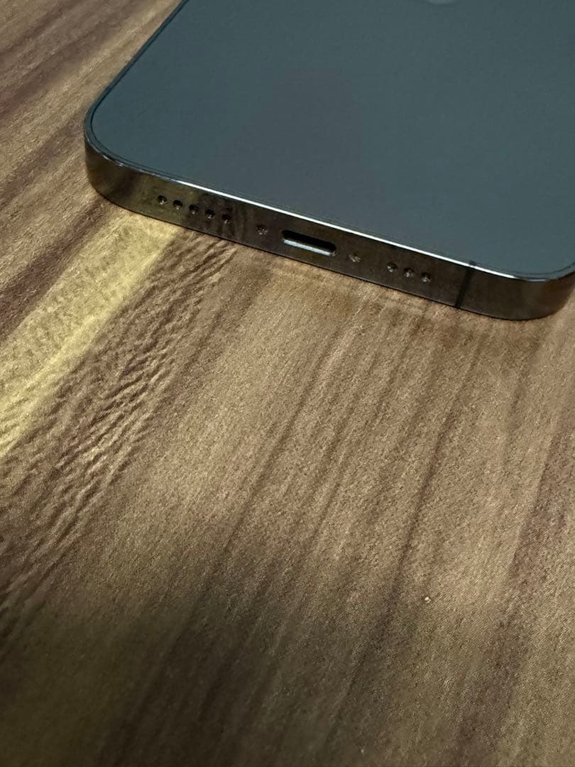 iPhone13PRO 256GB グラファイト　極美品　ケース付き