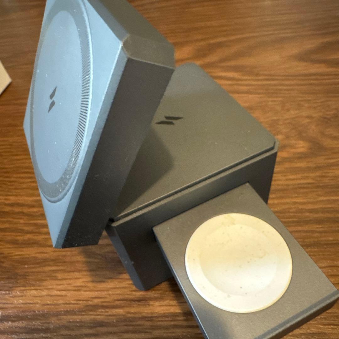 【美品】Anker 3-in-1 Cube with MagSafe