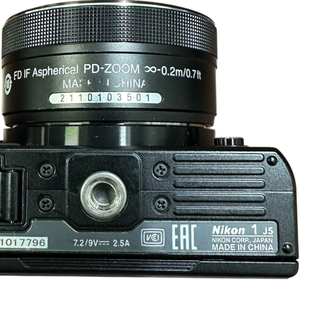 美品 Nikon1 J5 ミラーレス一眼 ダブルレンズキット レンズ3点