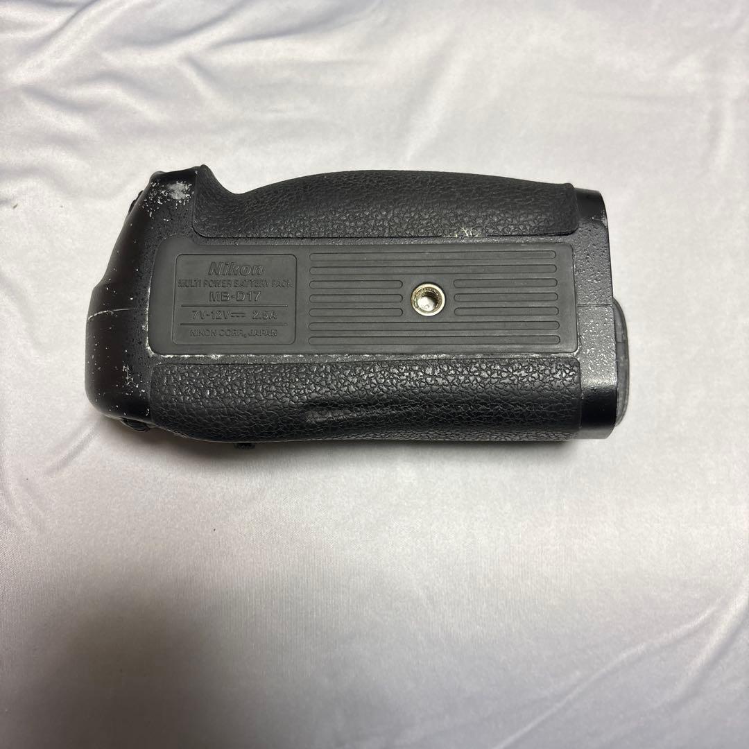 Nikon D500 + MB-D17 （バッテリー２個）
