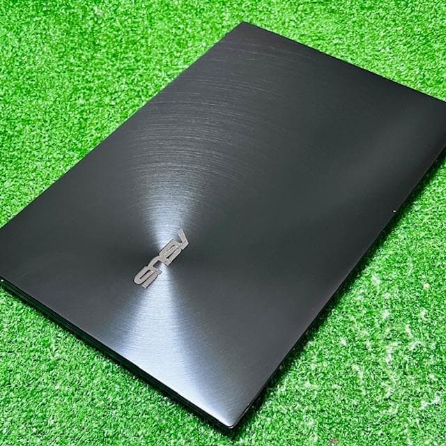 2023年製《極美品級》有機ELディスプレイ搭載！ASUS Zenbook 13