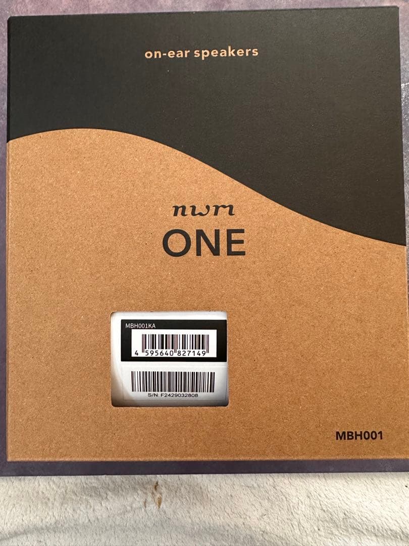 nwn ONE ワイヤレスヘッドホン MBH001