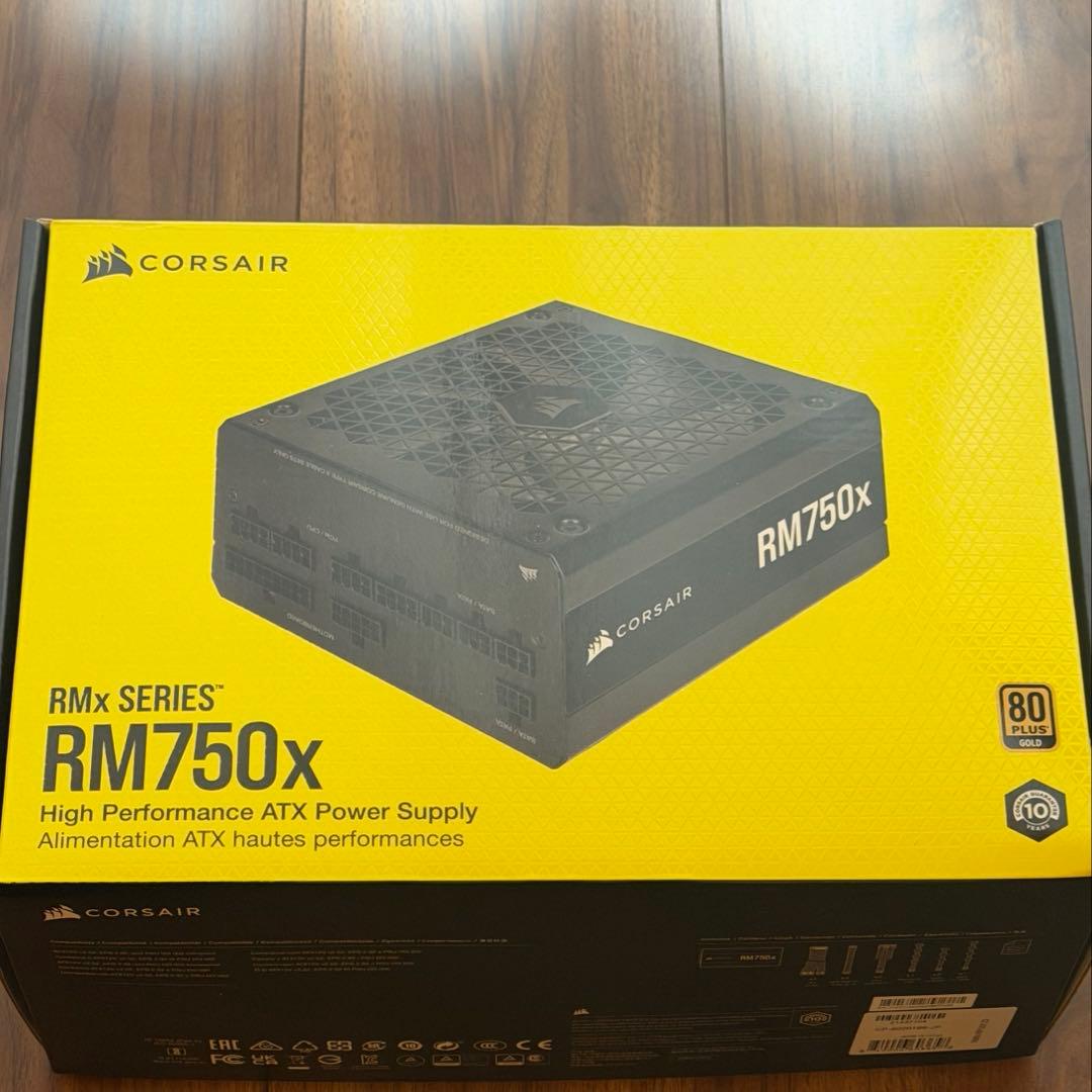 Corsair RM750x 美品 Amazon.com: Corsair RMX Series, RM750x, 750 Watt, 80+ Gold