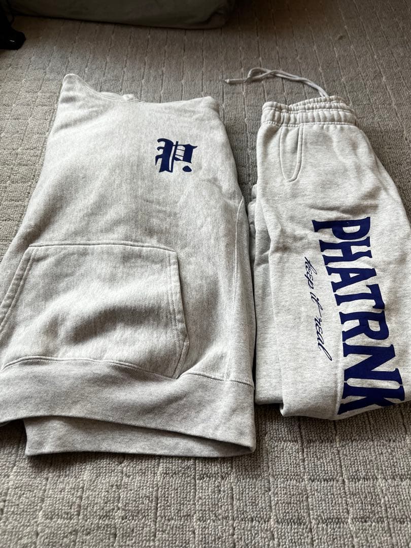 PHATRNK グレー パーカーとパンツ7点セット - メルカリ