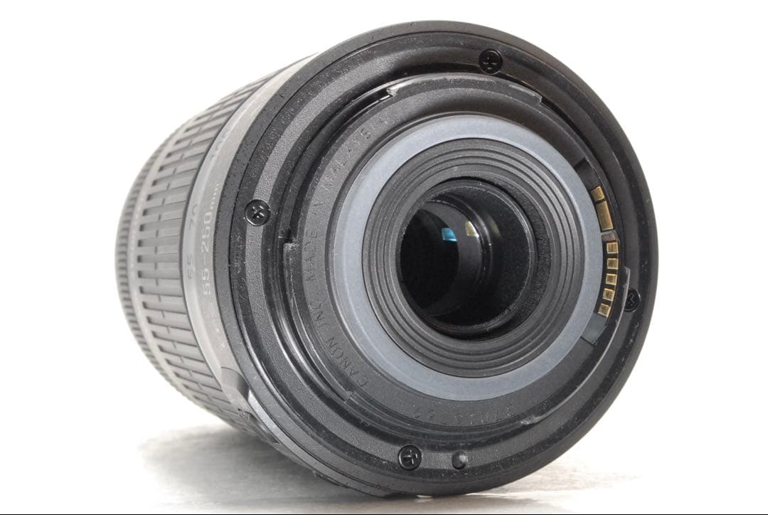 ❤️美品❤️ Canon 55-250mm IS❤️キヤノン❤️フード付き❤️ 望遠レンズ