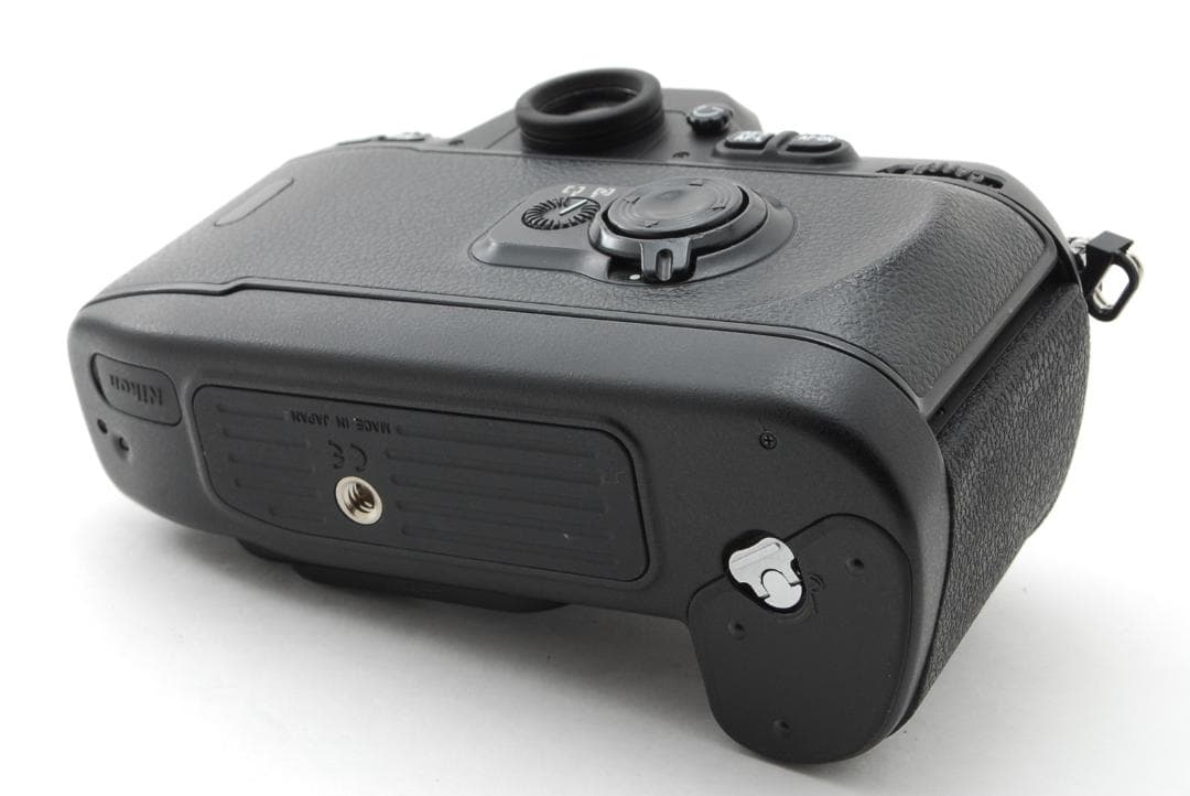 【美品】Nikon F100 Body ストラップ レンズキャップ