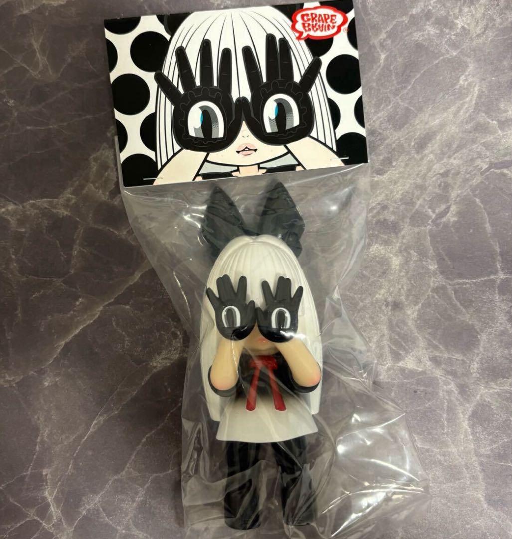 新品未開封 Grape Brain パンダにぎるちゃん 手の目少女 ソフビ - メルカリ