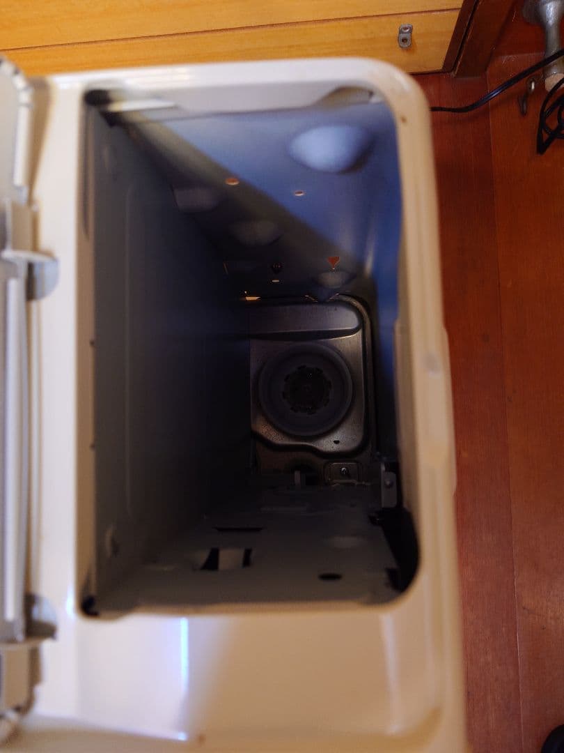 １番小さいダイニチ製石油ブルーヒーター。