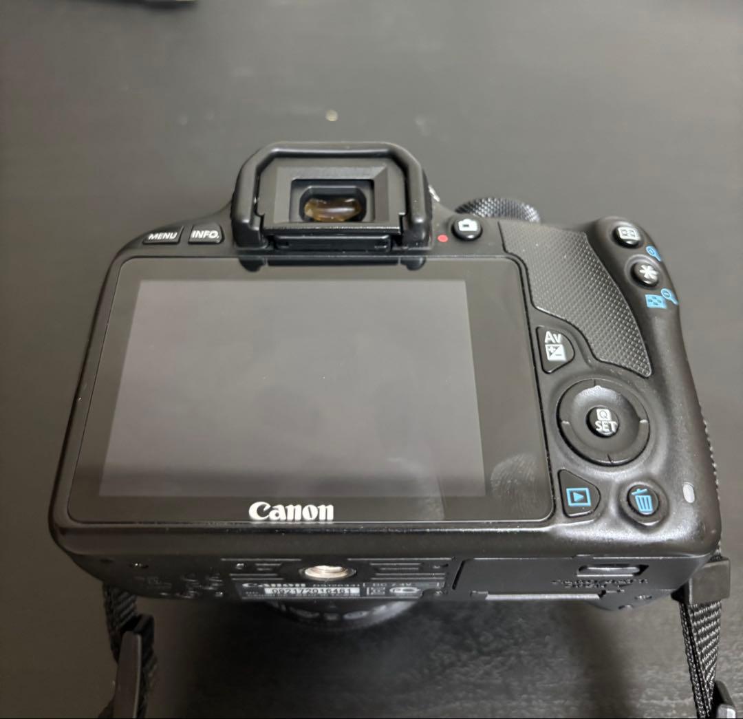 【週末最終値下げ！！】Canon REBEL SL1 （日本名Kiss X7）