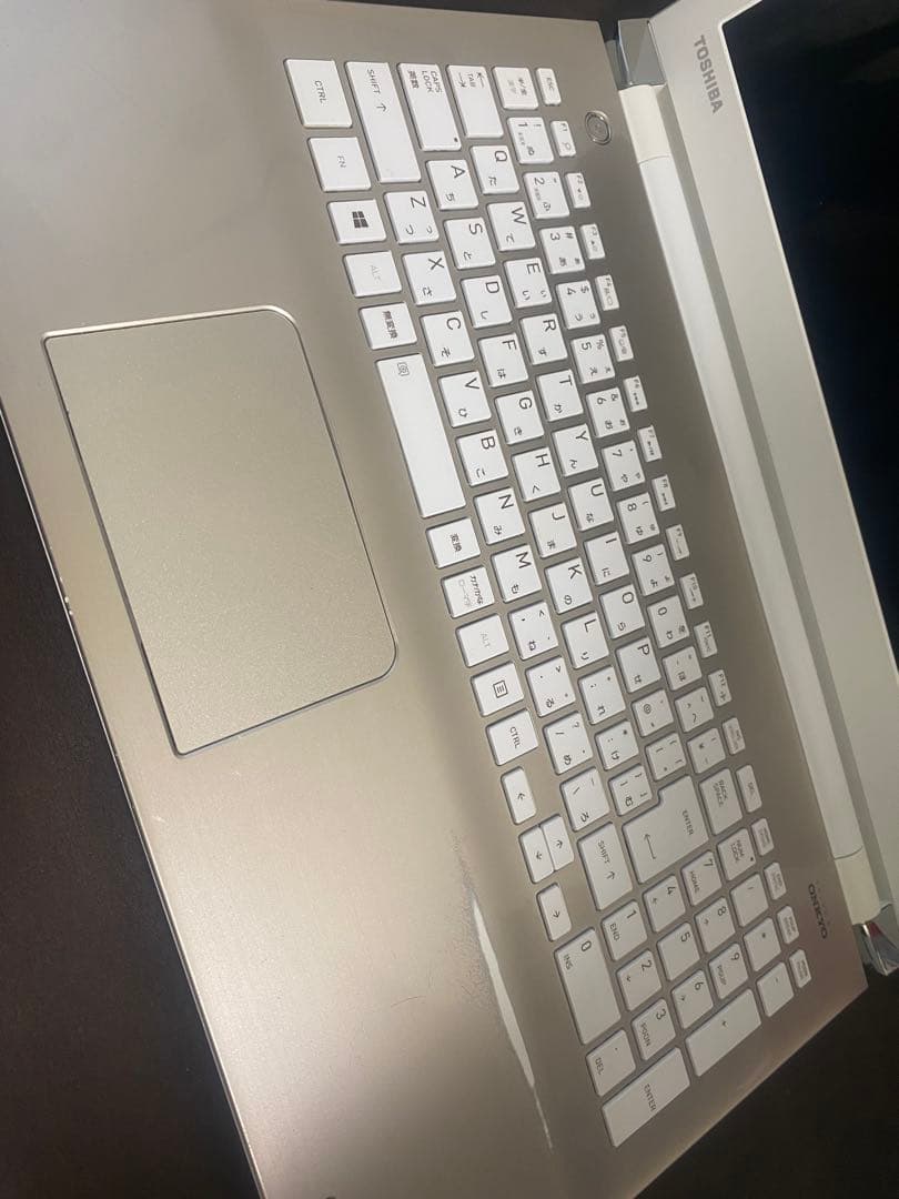 Toshiba Dynabook 15.6インチ ノートPC