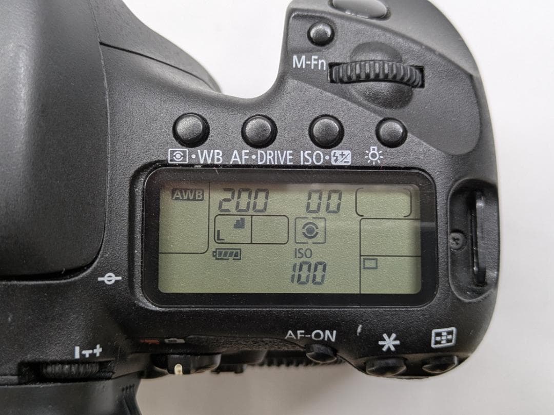 箱付 美品 Canon EOS 7D デジタル一眼レフカメラ #185