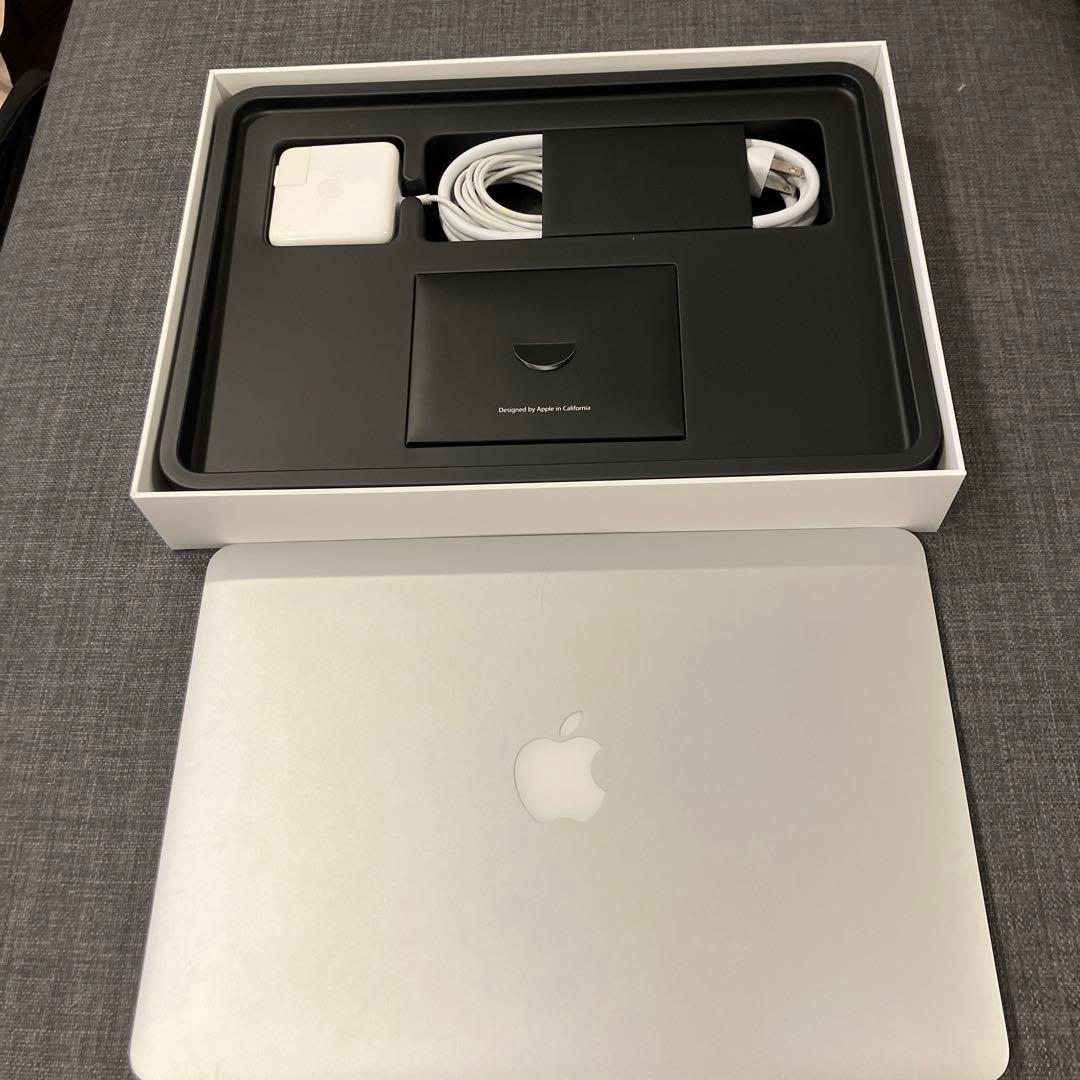 MacBook Air A1466 13インチ ジャンク OSなし 通電OK MacBook Air A1466 13インチ ジャンク OSなし 通電OK MacBook Air