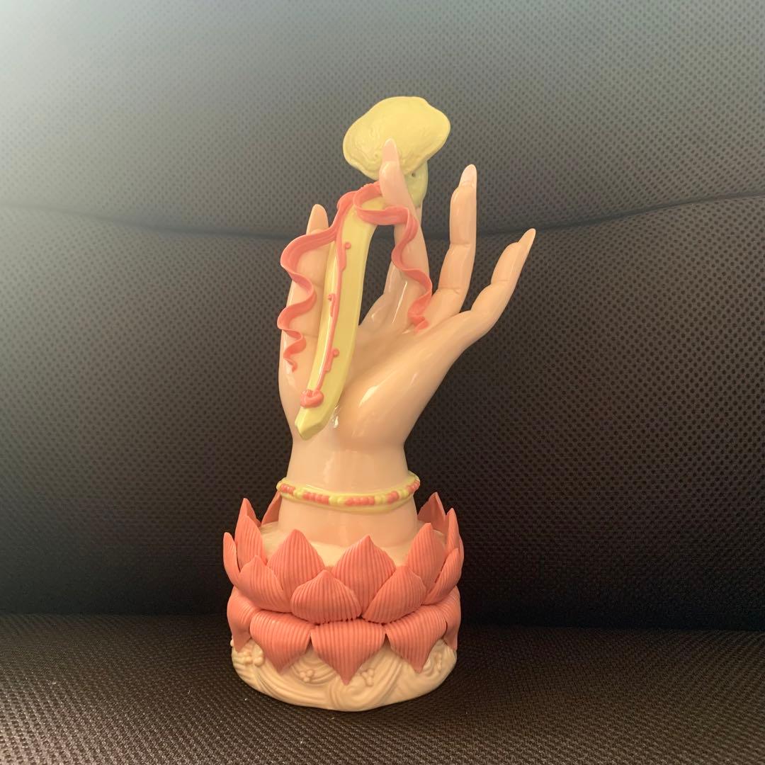 ★新品　中国徳化　作家物作品　陶器　観音様の御手★オブジェ1大幅値下げ、送無★ 徳化窯 白磁観音菩薩像 買取参考価格 | 高く売るなら六角堂