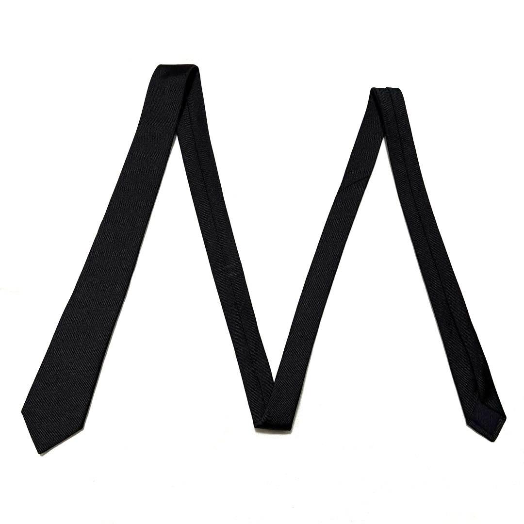 新品 サンローラン ネクタイ 黒ブラック 無地ソリッド ナロータイ タグ