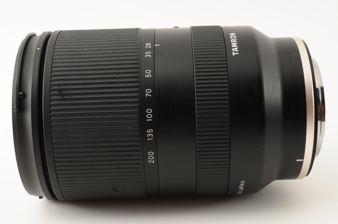 タムロン TAMRON 28-200mm Di III RXD SONY E