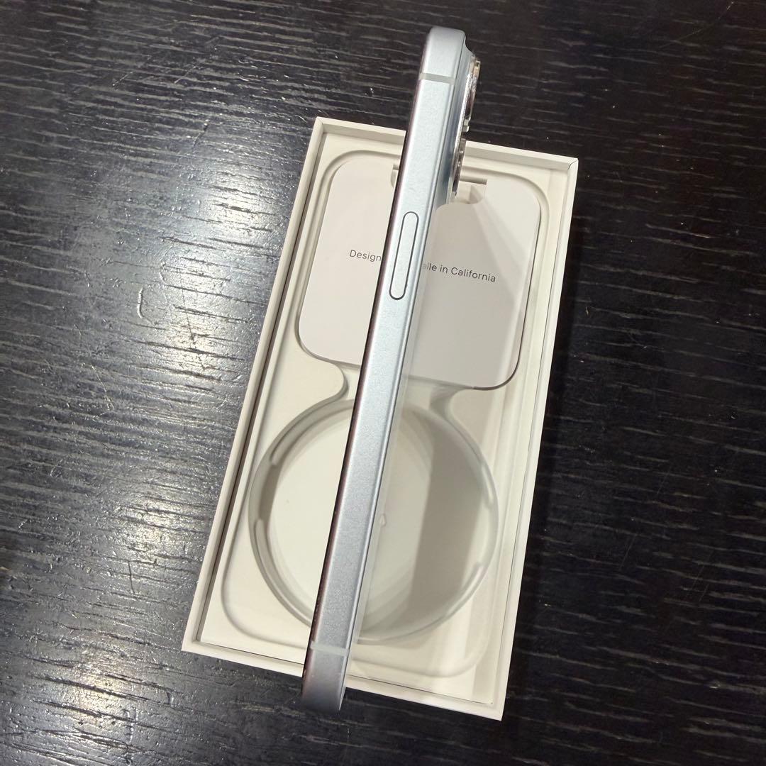 iPhone 15 128GB ブルー　美品 初期化済
