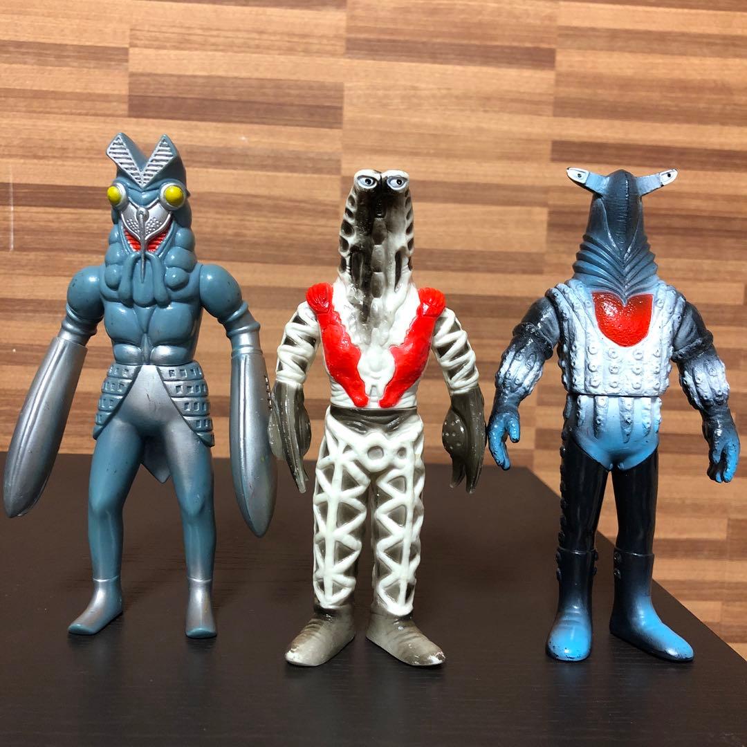 バンダイ第1期 ウルトラ怪獣シリーズ プラタグ付きソフビ3体セット