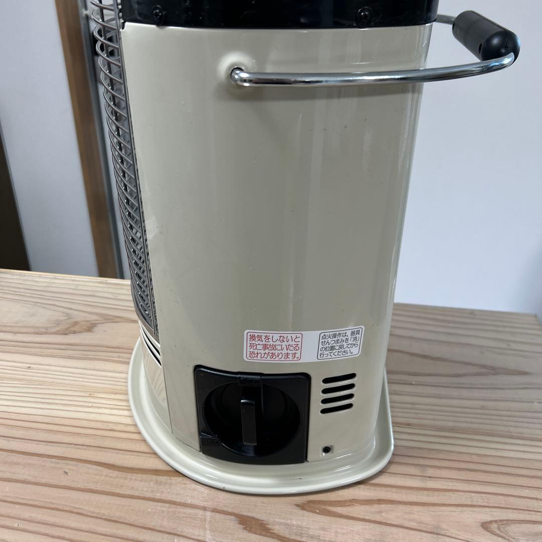 Iwatani ガスファンヒーター クリーム色