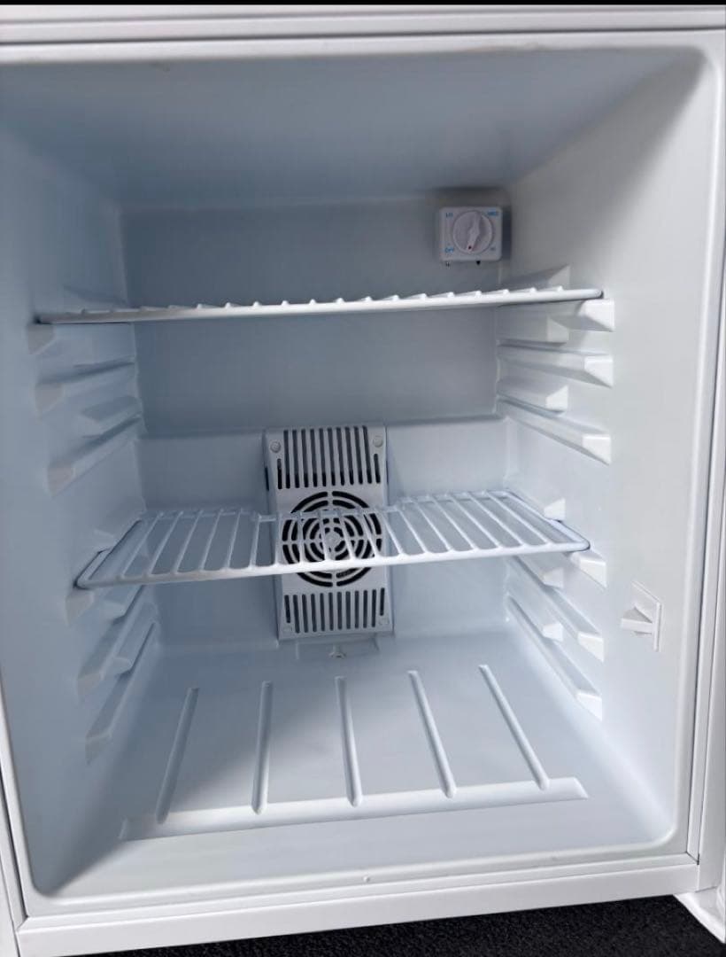 2024年製 SunRuck 冷庫さん 48L SR-R4805W 冷蔵庫