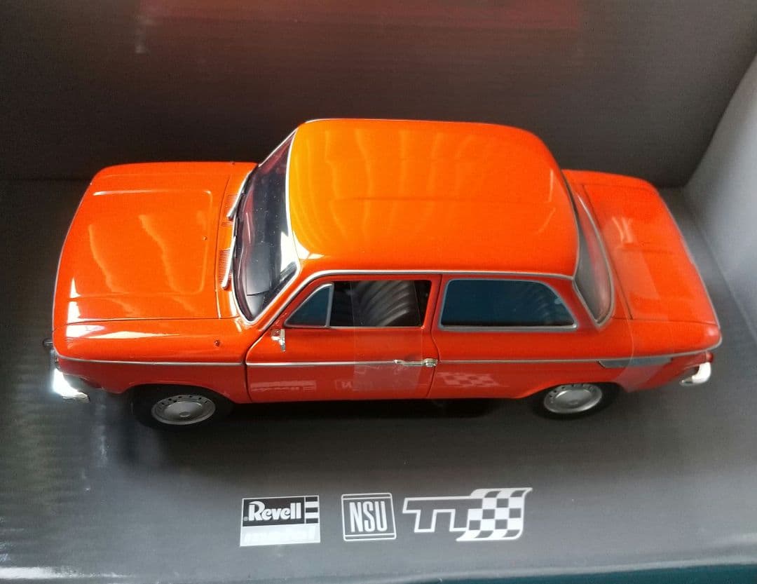 Revell NSU TT ミニカー オレンジ 1/18