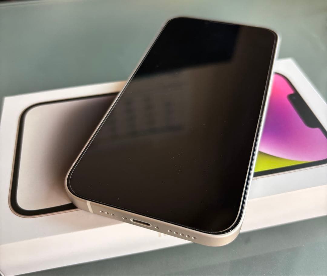 Apple iPhone 14 ホワイト Simフリー