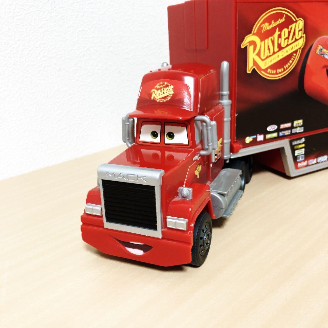カーズ トミカ たくさんのせよう! 大きなマックトレーラー 24台収納