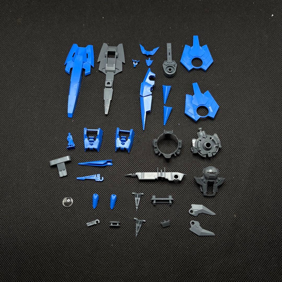 コ*ア様 MG 1/100 ガンダムアメイジングエクシア 完成品 - メルカリ