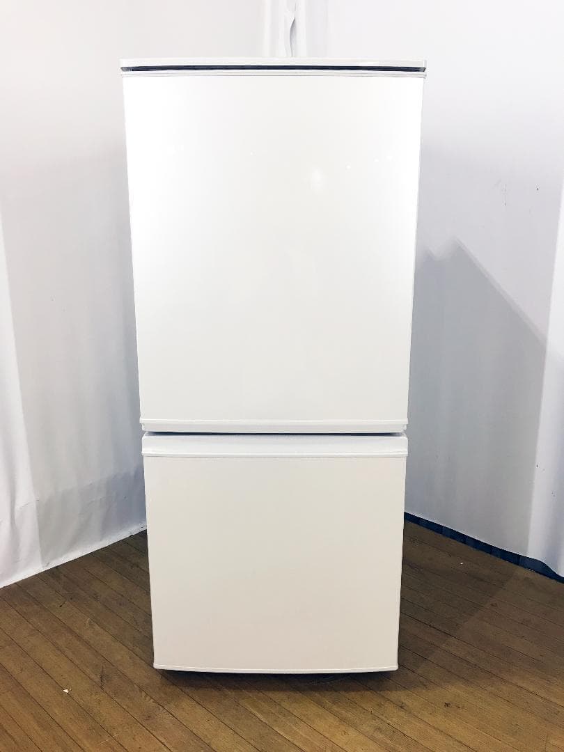 送料無料★2015◆中古★SHARP 137L 冷蔵庫【SJ-D14A-W】