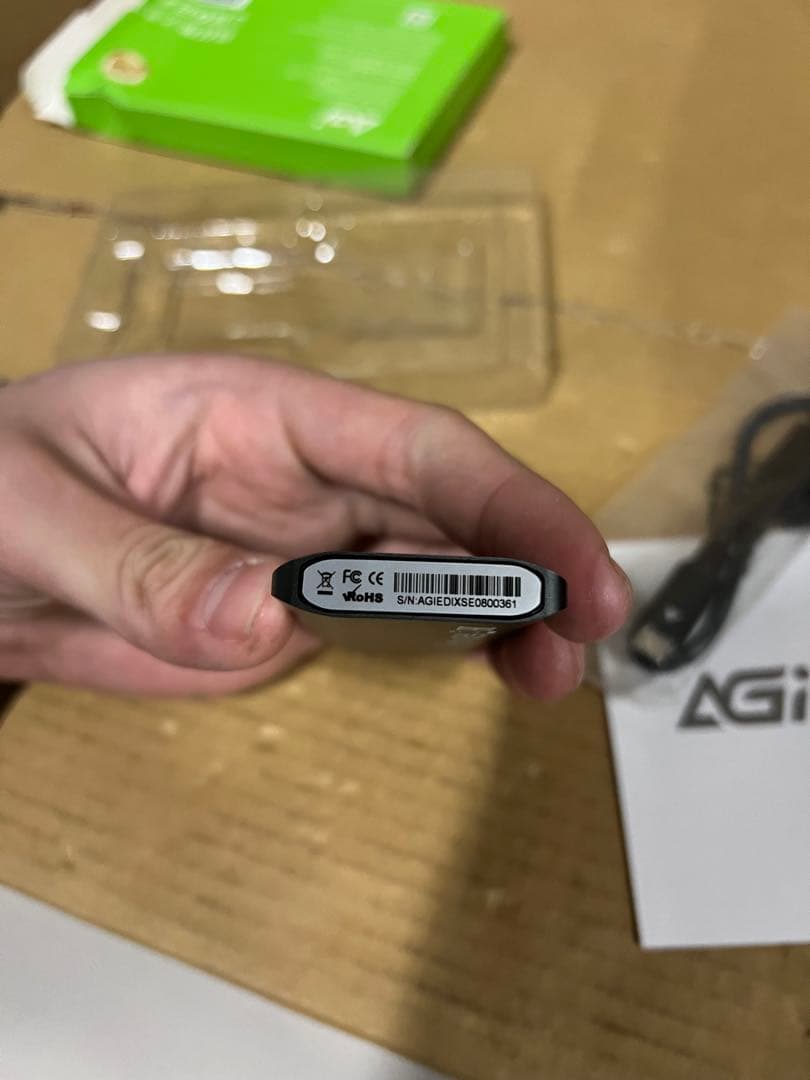 AGI 1TB ED198 外付けSSD、USB3.2 Gen2