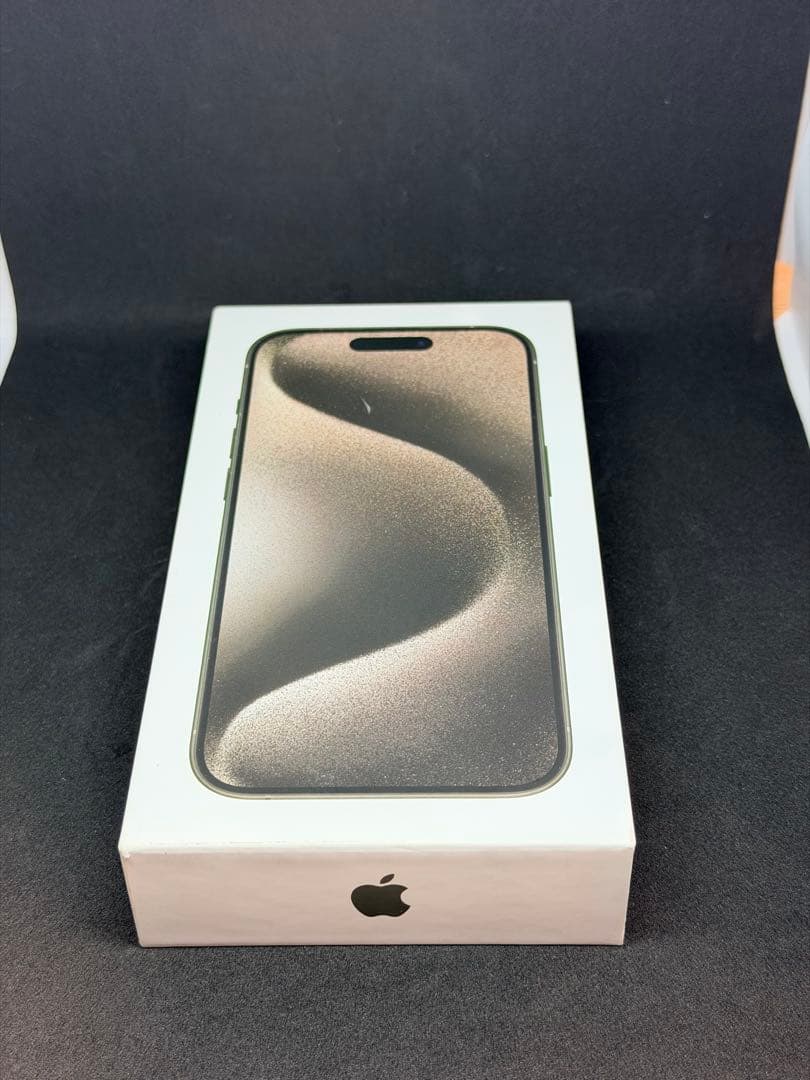 arintooo　iPhone 15 pro 256GB 極美品