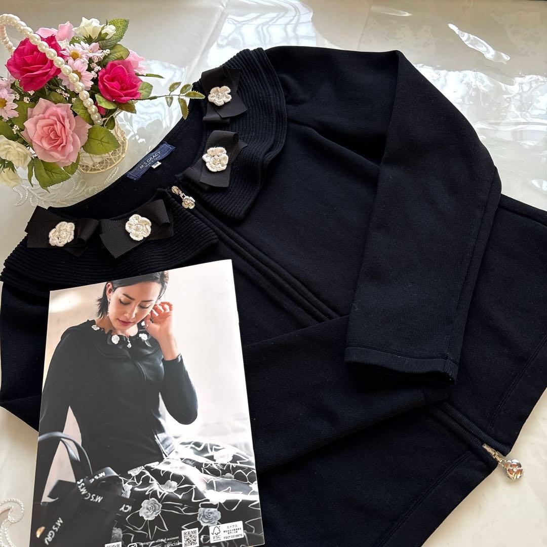 エムズグレイシーカタログ掲載フラワーモチーフグログランリボンニット