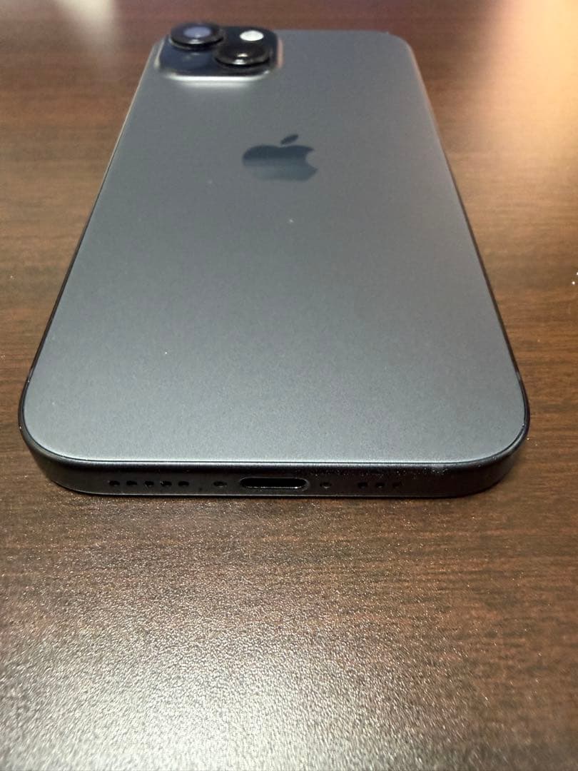 iPhone15 本体256GB 82%