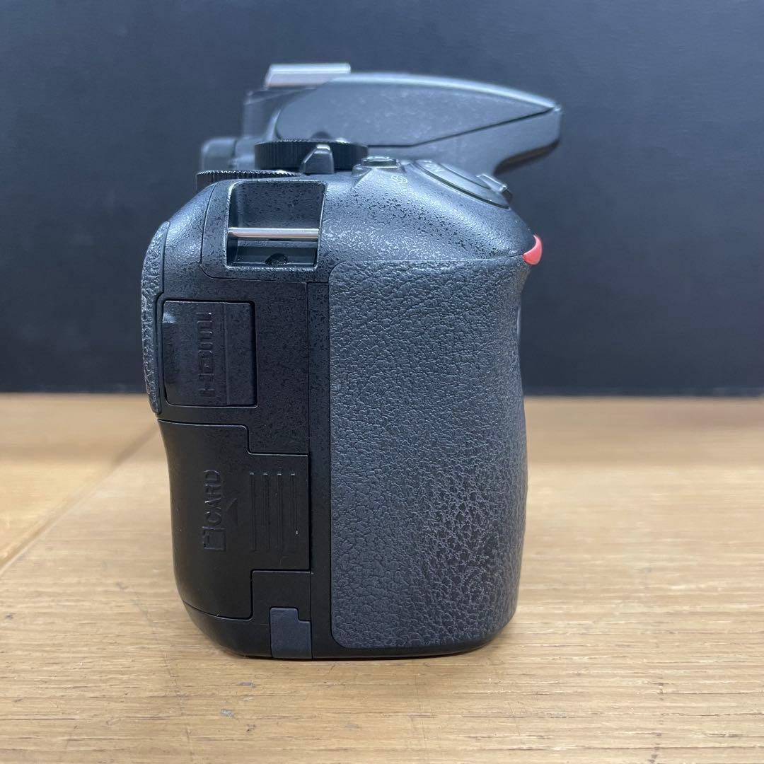 動作品 Nikon D5500 18-55mm VR レンズセット 一眼レフ